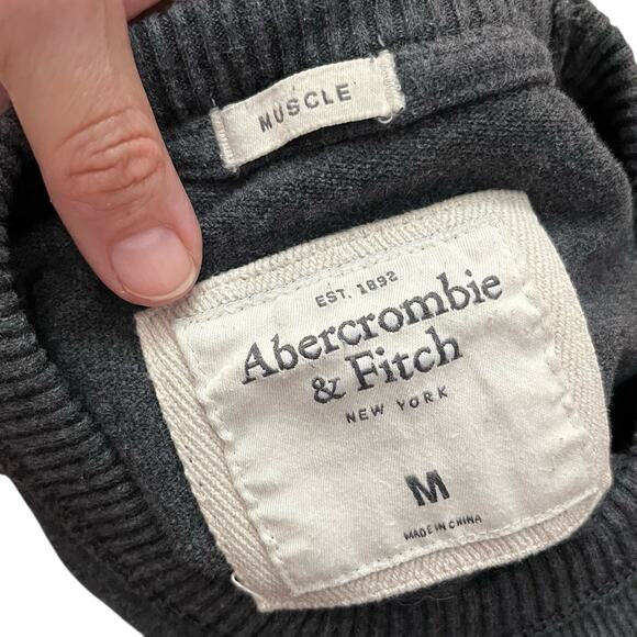 Y2K Abercrombie And Fitch Mens Muscle Sweater Medium Dark Gray Fitted Preppy - Picture 4 of 7